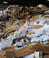 Отходы упаковки из бумаги и картона с полиэтиленовым вкладышем, загрязненные негалогенированными циклическими органическими веществами (ФККО 40591851604)